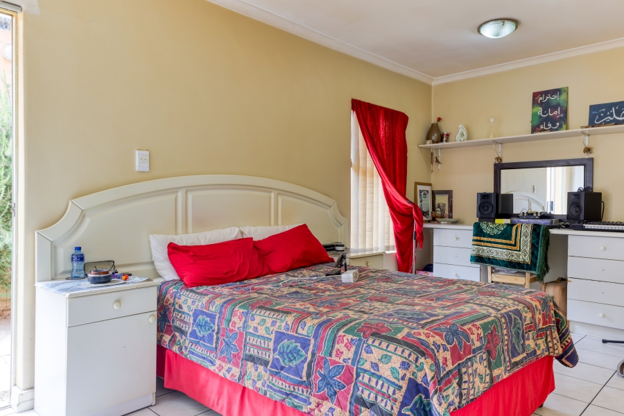 9 Bedroom Property for Sale in Bo Kaap Western Cape